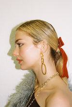 Load image into Gallery viewer, The Isara Earrings
